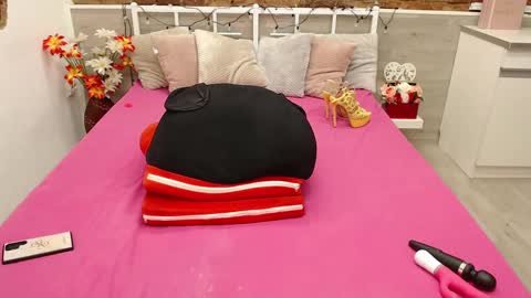 Amy online show from February 26, 5:03 am