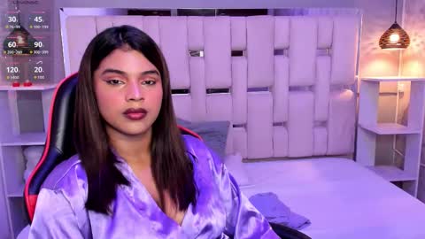 Snapshot of amyevan_ chatting on October 19, 9:41 pm amyevan_ online show from October 19, 9:41 pm