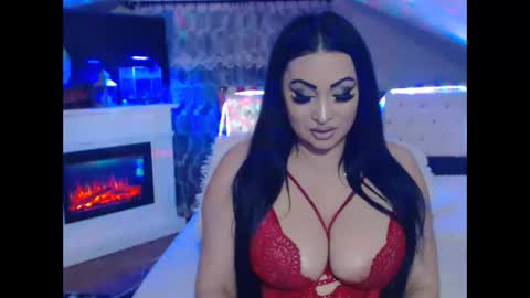 Snapshot of amyrarosera chatting on February 14, 10:25 pm Alimoonyia online show from February 14, 10:25 pm