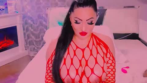 Snapshot of amyrarosera chatting on October 17, 12:14 am Alimoonyia online show from October 17, 12:14 am