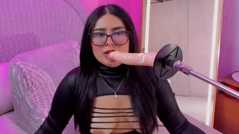 amywhitte_ online show from November 18, 8:12 pm