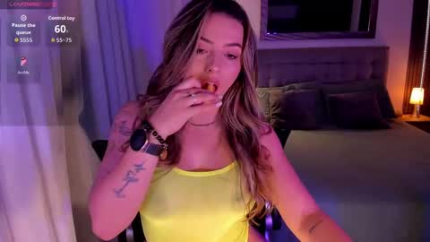 Snapshot of amywoods chatting on September 10, 9:38 pm online show from September 10, 9:38 pm