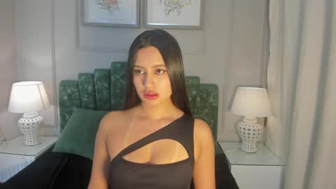 Snapshot of ana_beckett chatting on March 2, 10:56 am Ana online show from March 2, 10:56 am