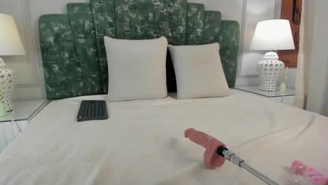 Ana  online show from November 6, 11:02 am