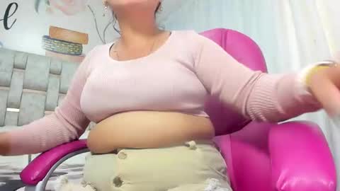 Snapshot of ana_bullock chatting on March 9, 6:11 pm ANA online show from March 9, 6:11 pm