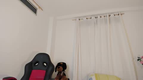 Ana online show from February 6, 12:25 am