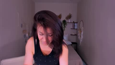 Ana online show from November 25, 3:22 pm