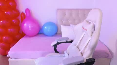 Im anna but you can call me as you want online show from February 4, 11:30 pm