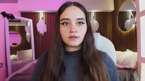 Ana online show from October 3, 8:06 pm