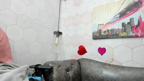 ANNA FUENTES online show from February 21, 5:42 pm