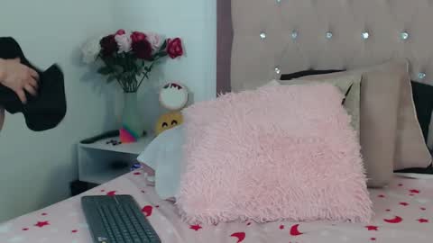 Ana Moon  online show from November 22, 6:01 am