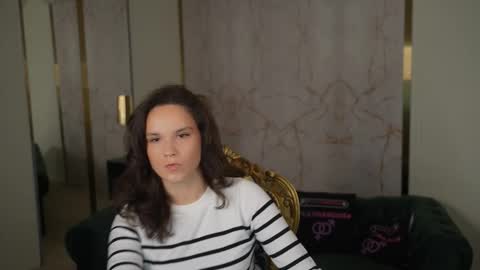 Sweet girls online show from November 14, 11:45 am