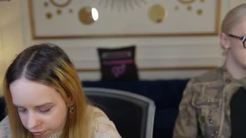 Snapshot of anabel_team054 chatting on October 20, 10:09 am PLAYHARD054 online show from October 20, 10:09 am