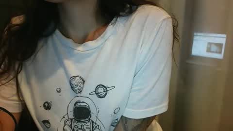 anabelucci_ online show from February 13, 1:42 am