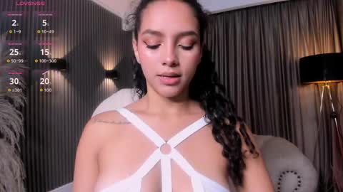 Anahi Curlie online show from April 28, 11:03 am