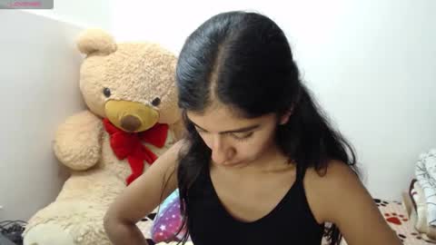 Anahi Browns online show from February 11, 9:18 pm