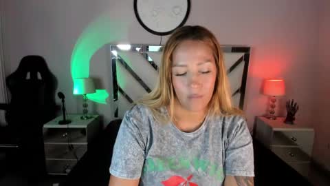 Anah Jones online show from March 5, 7:49 pm