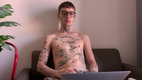 simon online show from April 4, 1:01 am