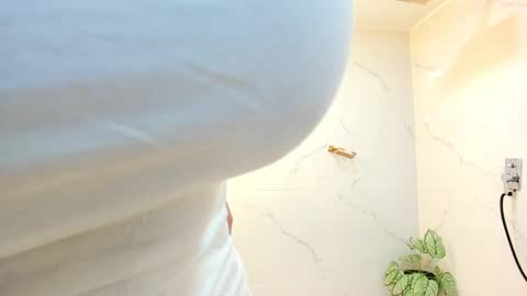   online show from February 27, 11:28 am