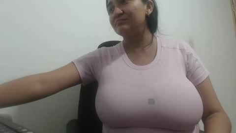 Snapshot of analy_hot chatting on October 2, 12:42 am analy_hot online show from October 2, 12:42 am