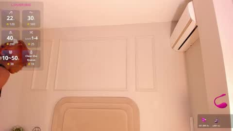 anamonroee online show from October 19, 11:48 am