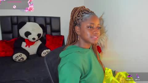 Snapshot of ananya_kay01 chatting on March 1, 10:24 am A N A my connection hours are from 600 pm to 12 pm Colombian time online show from March 1, 10:24 am