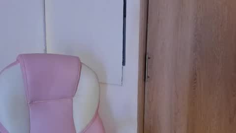 Anastacia online show from November 25, 3:05 am