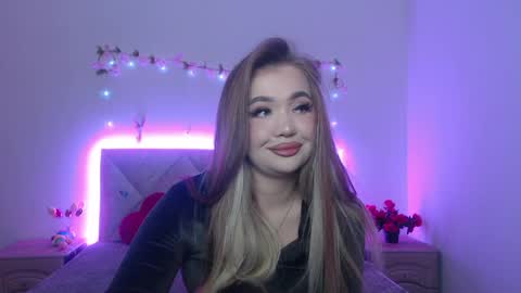 anastacyyellig online show from April 13, 9:08 pm