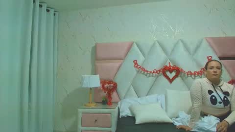 Snapshot of anastasia_marco chatting on February 16, 3:26 am anastasia_marco online show from February 16, 3:26 am