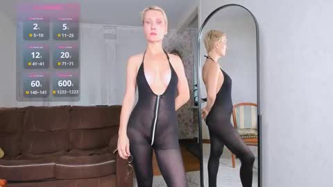 Snapshot of anastasiagate chatting on October 18, 5:44 am Anastasia online show from October 18, 5:44 am