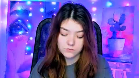 Ana online show from February 3, 2:43 pm