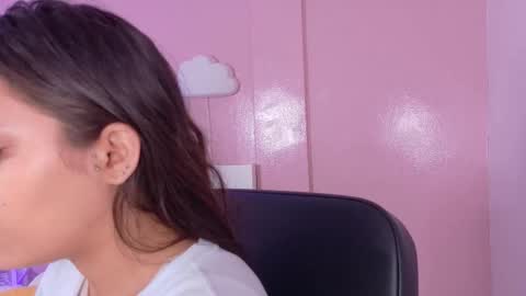 Snapshot of anavicc__ chatting on October 16, 10:37 am Kendra online show from October 16, 10:37 am