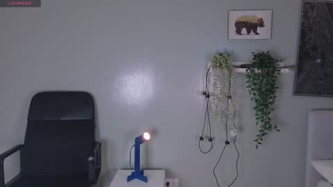 Kendra  online show from February 2, 10:33 am