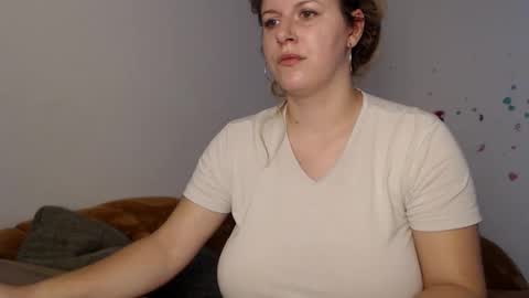 Anaysbigtits online show from December 10, 12:16 pm