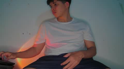 Andres online show from April 2, 4:20 am