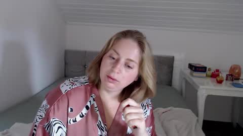 Snapshot of andorphina chatting on October 3, 10:45 am Andorphin online show from October 3, 10:45 am