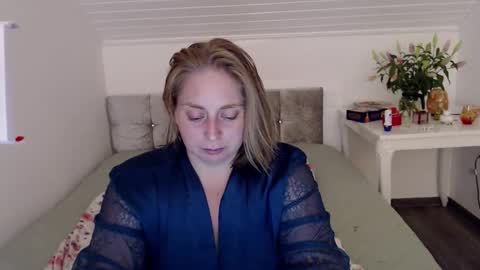 Snapshot of andorphina chatting on September 30, 10:09 pm Andorphin online show from September 30, 10:09 pm