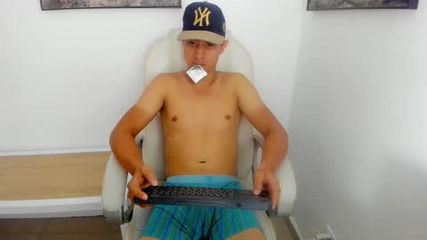 Andre Blow online show from September 10, 1:56 pm