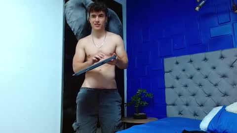 Andre Parker online show from February 21, 1:33 am