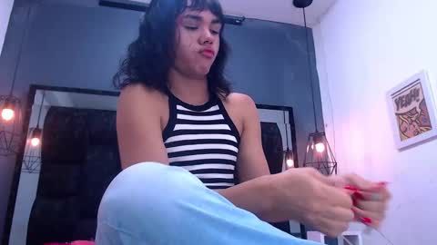 Snapshot of andrea_gill_ chatting on September 24, 9:10 pm Andres Gil online show from September 24, 9:10 pm