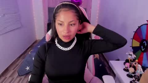 Snapshot of andrea_kinky chatting on March 11, 11:04 pm andrea_kinky online show from March 11, 11:04 pm