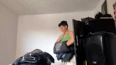 andreamendezmarin7 online show from April 3, 4:58 pm