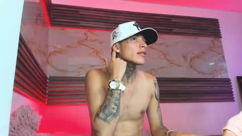 andrees_s online show from January 12, 1:56 am