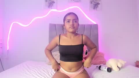 andreina_evans online show from March 6, 8:52 pm
