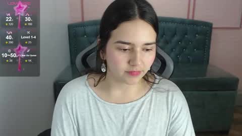 Snapshot of andrelica22_t chatting on October 7, 2:18 am ANDREA online show from October 7, 2:18 am