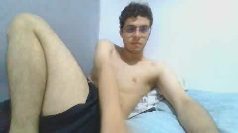 andres129494 online show from November 12, 2:47 am