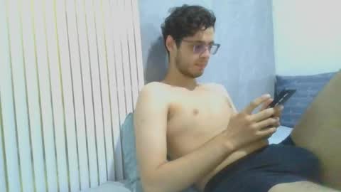 andres129494 online show from January 13, 12:51 am