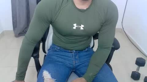 andres180950734 online show from October 30, 9:54 am