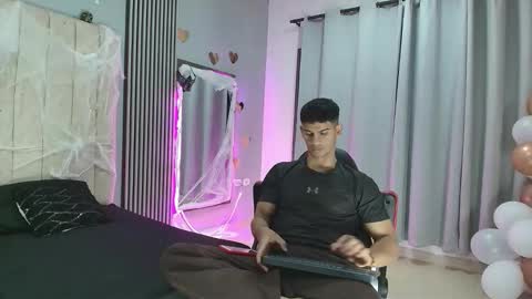 ANDRES  online show from October 12, 5:00 am