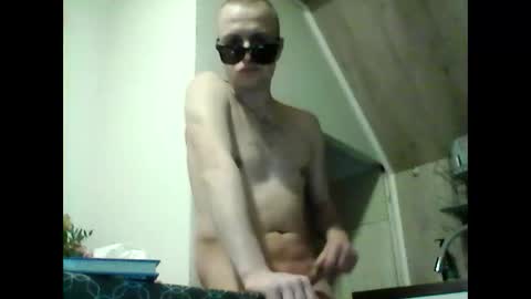 andrew3356577 online show from February 23, 10:31 pm